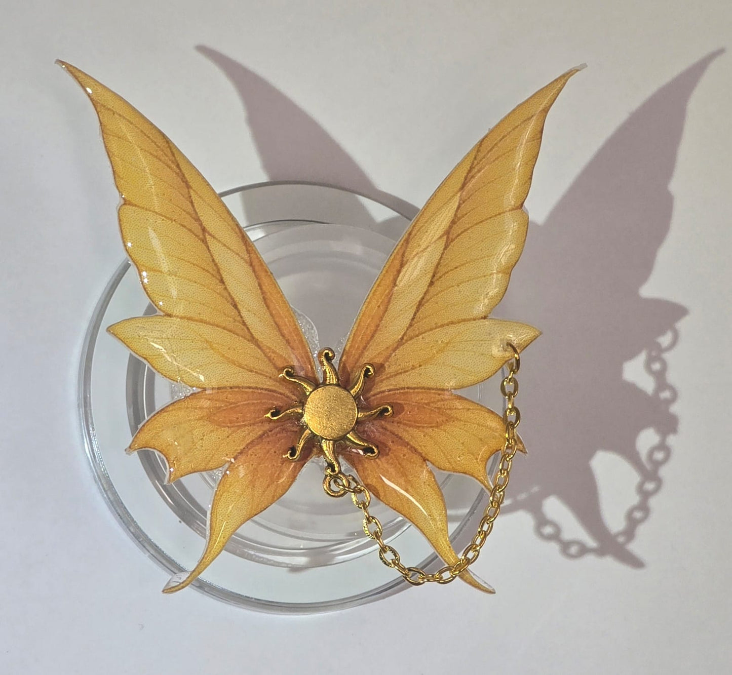 Day Butterfly Wing Grip – Magnetic Kindle & E-Reader Holder