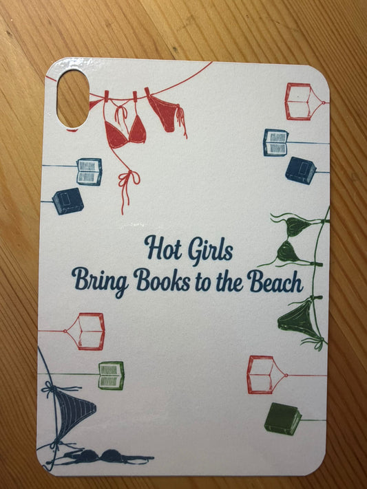 Hot girls bring books to the beach Ipad and Kindle insert